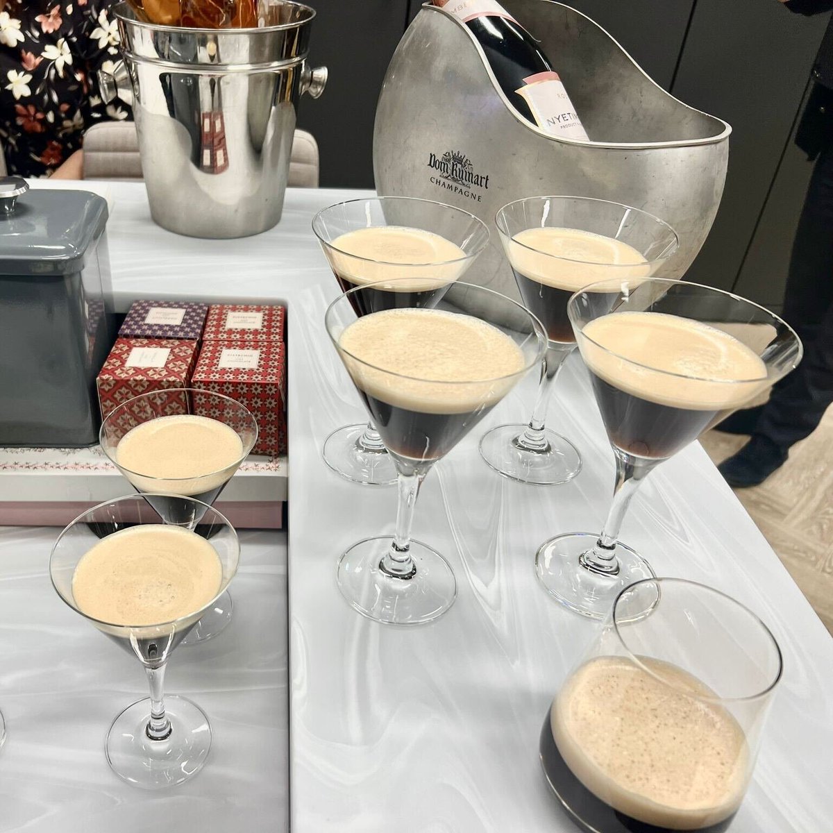 Privat3Money's tweet photo. This maths exercise was easy π: 20th June is astronomical summer start + office terrace + overdue team drinks = P3 summer office party! ππ
With that, have a wonderful and finally sunny summer weekend! π
#SummerwithP3 #Privat3Money #P3Team https://t.co/kA5UY2VI1f