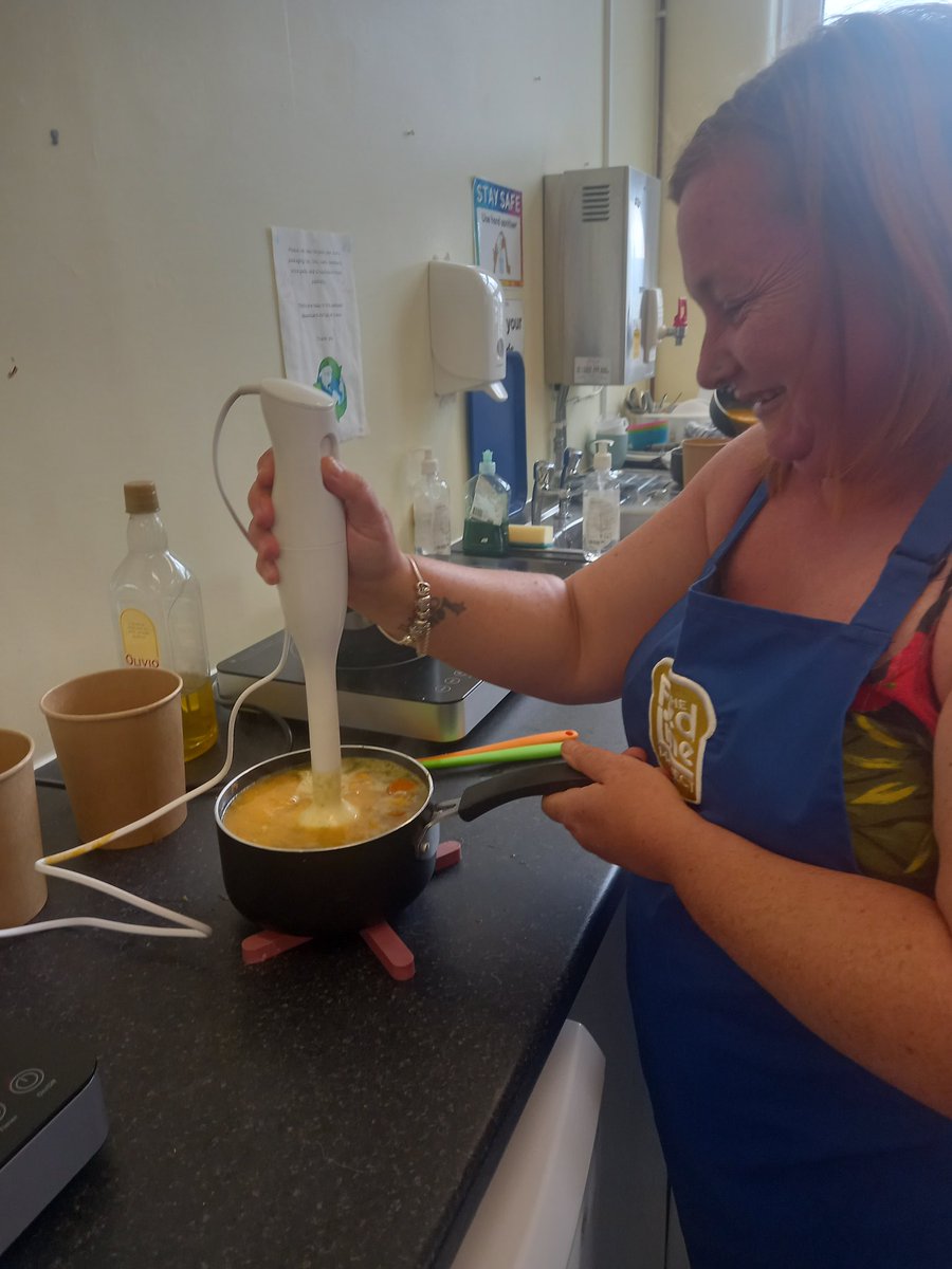 SAPS FEO (@sapsfeo) on Twitter photo A huge thank you to <a href="/SaraFedLine/">Sara @ The Fed Line Project</a> for supporting our <a href="/5tAndrews/">St. Andrew’s Primary School</a> parents with our new cooking sessions, thanks to communities for work for enabling this to happen.
We look forward to seeing the delicious food they make next week.
#cookingonabudget A huge thank you to <a href="/SaraFedLine/">Sara @ The Fed Line Project</a> for supporting our <a href="/5tAndrews/">St. Andrew’s Primary School</a> parents with our new cooking sessions, thanks to communities for work for enabling this to happen.
We look forward to seeing the delicious food they make next week.
#cookingonabudget