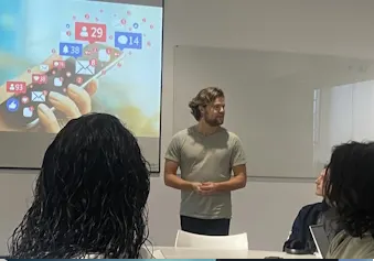 mplsoxford's tweet photo. 👏 MPLS EARLY CAREER SOCIAL IMPACT AWARD: ULRIK LYNGS

"The ‘Reduce Digital Distraction’ Workshop was created to provide practical and effective intervention strategies for managing digital interruptions, and has helped over 1200 students and staff at 8 universities." https://t.co/qGd5aBclO5