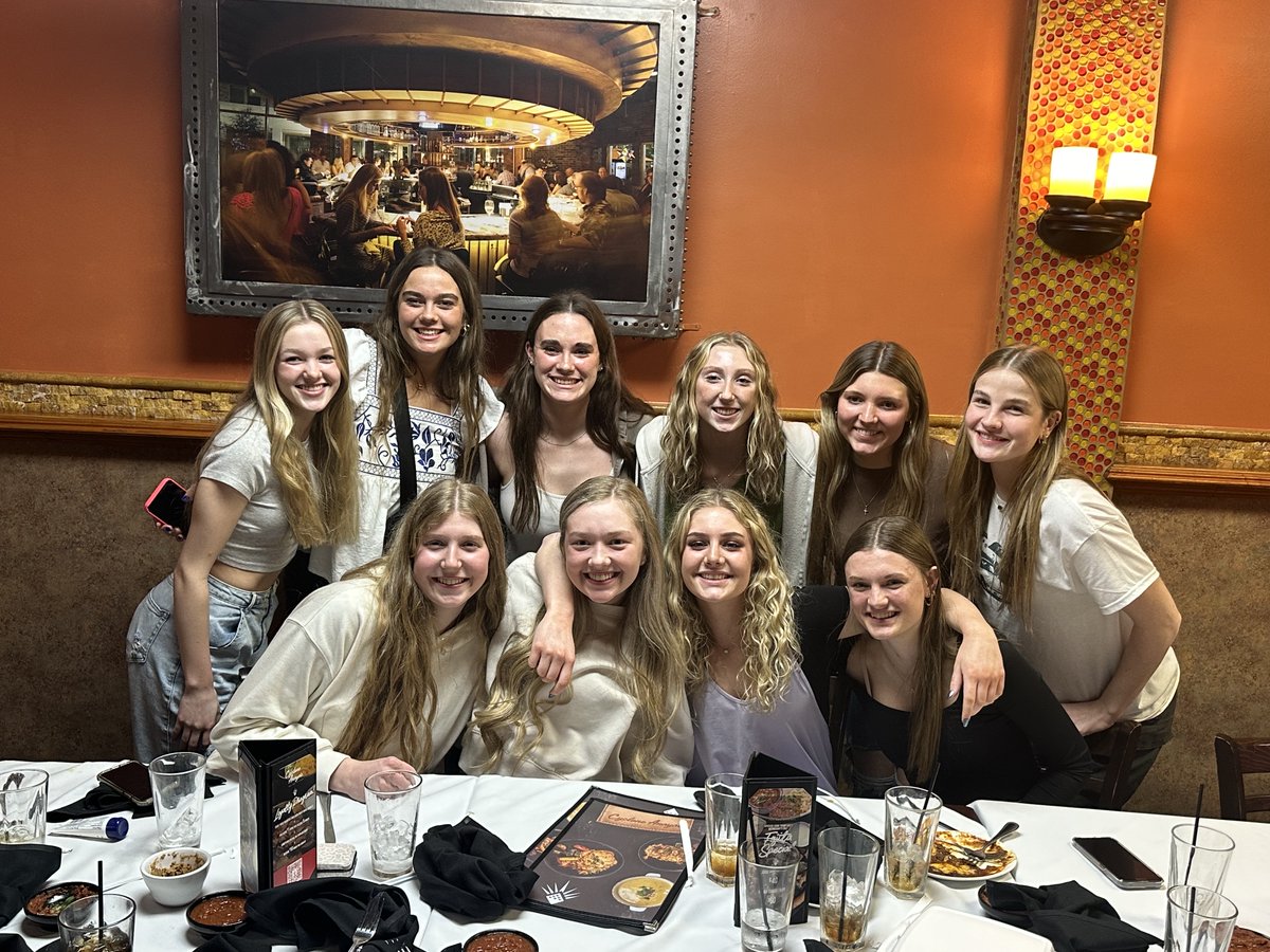 Maezi Snyder tweet media