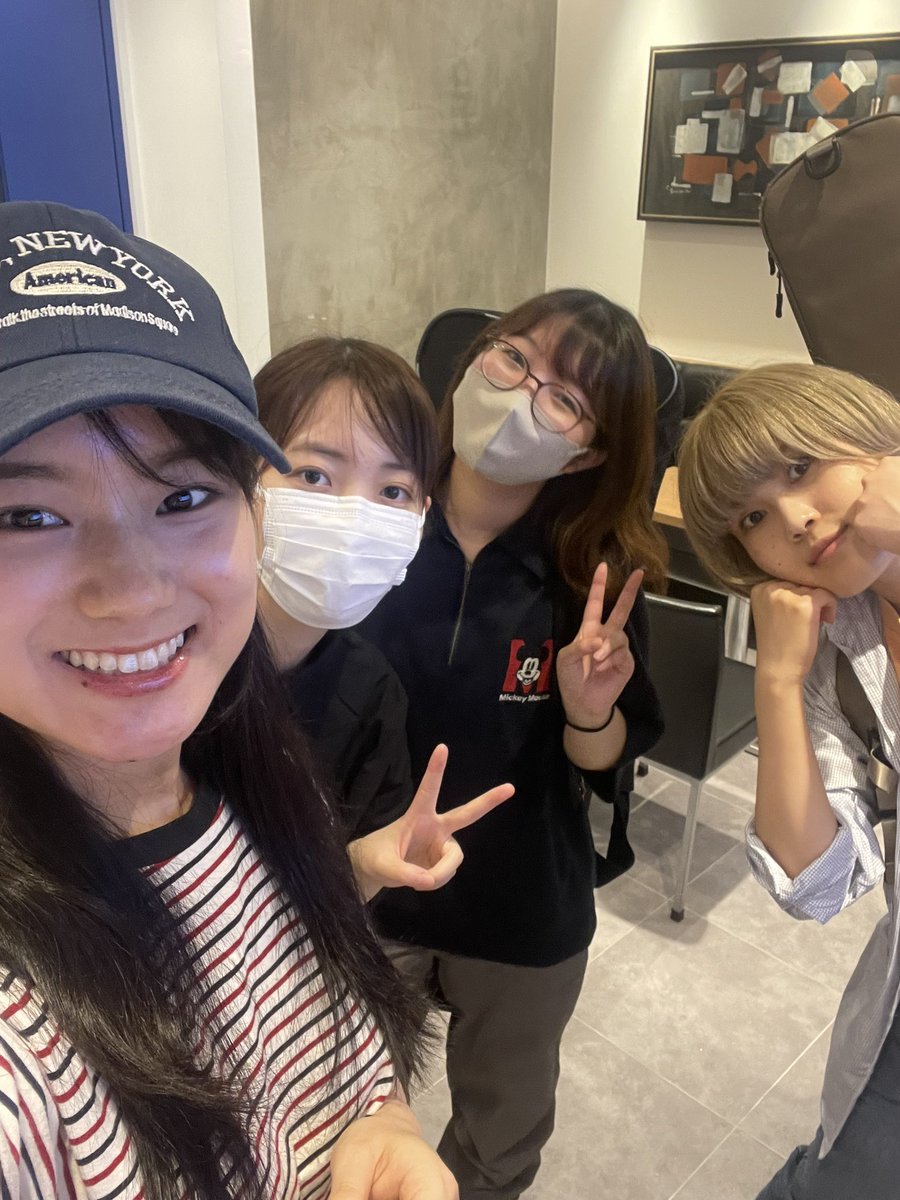 nidone_huton's tweet image. [#6月 ライブ情報] 明日❗️お待ちしてます❗️

【ハルヲオモウpresents.『初恋商店街vol.5』】

🗓️2024年6月22日(土)
📍越谷EASYGOINGS

#ハルヲオモウ
#SolenoidSwitch
#ニドネ
#減5度ズランチョ

🕰️OPEN 17:30／START 18:00
🎫TICKET ¥2,400
大学生以下学割 ¥1,400
※受付にて学生証提示
※別途1D¥600