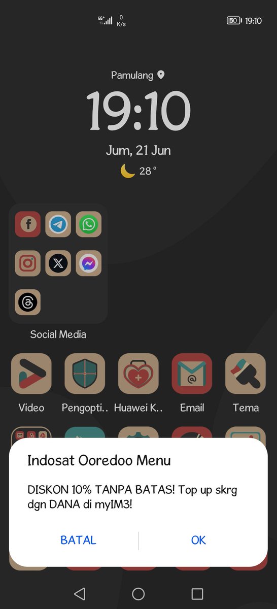 dimsAdrianto's tweet photo. @IndosatCare cara berhenti pesan ini gimana? Ganggu banget. Habisi batre kalo ga hp ga di buka spam terusan. https://t.co/TXobk2aZ0c
