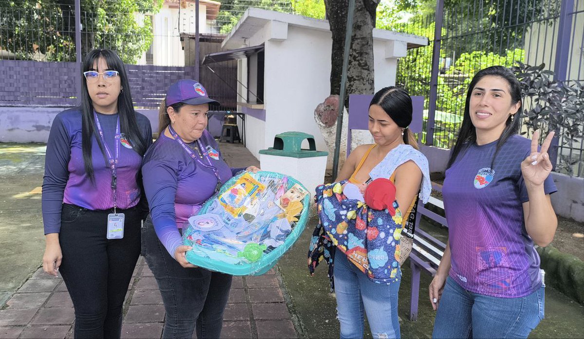 sulmeavila's tweet photo. #21Junio  #JuevesQuinn. El día de ayer gracias a Dios estuvimos en las comunidades ayudando a esos roscianos de corazón más necesitados, una vez demostrando que somos #HechosYNoPalabras y #VamosPorMás https://t.co/pfRItN4LCt