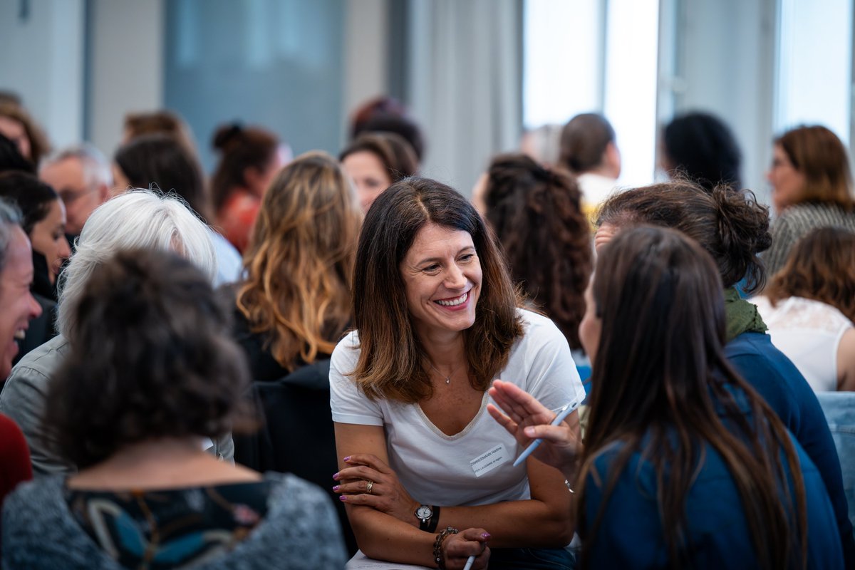 CMSvaud's tweet photo. Le 14 juin, nos équipes petite enfance ont échangé sur des thématiques vécues par les familles vaudoises, afin de mieux répondre aux besoins des jeunes enfants et favoriser l’égalité des chances avant l’entrée à l’école.  Nos prestations➡️ https://t.co/59MJMsWNbi https://t.co/l4ORG1V3VW