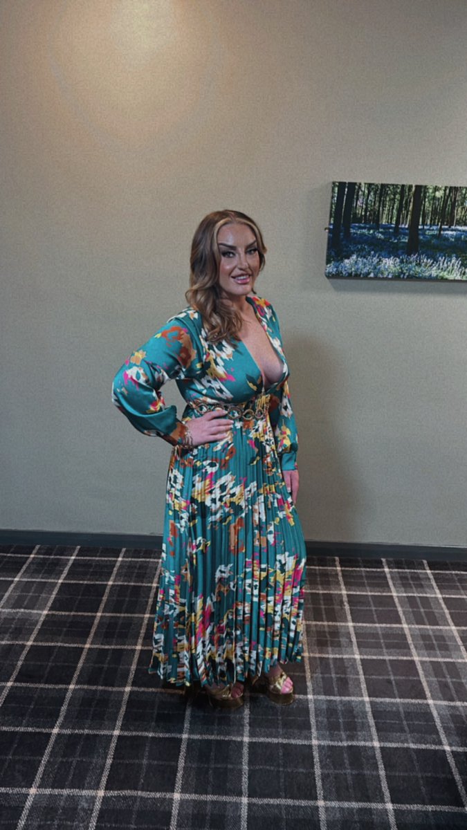 SimpleSimmy92's tweet image. Wedding days ❤️❤️