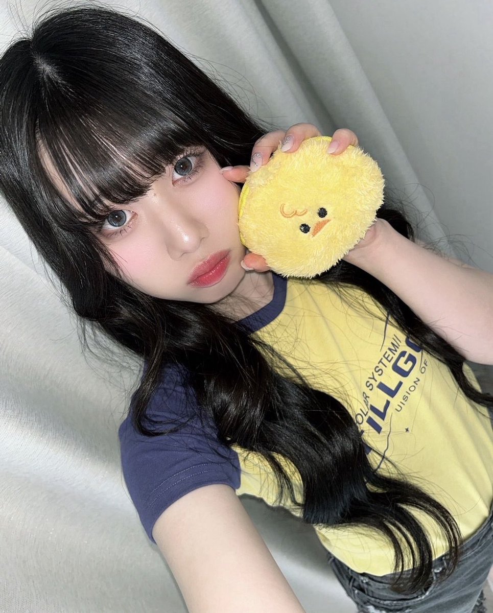ME_I #高見文寧 安定の黄色かわいい💛 あやねって正面も綺麗なのは大
