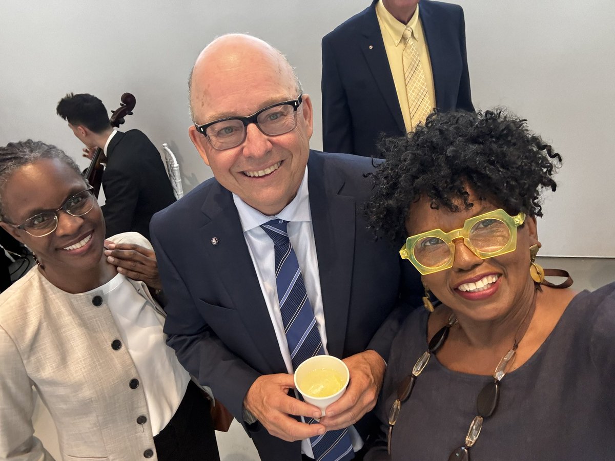 Thank you @TerryCookeHCF for your impactful leadership over the years ...in politics and community. Enjoy your well earned retirement. #Hamont #leadership #CommunityImpact