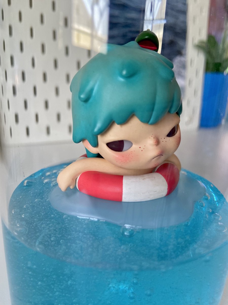 hiro tweet media