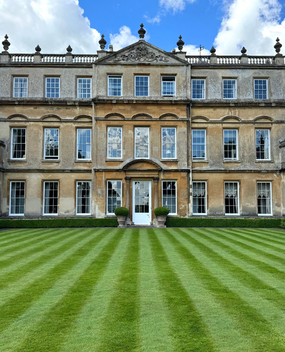 We are very proud to announce that we worked with Badminton Estate, to print their beautiful Botanical Prints! (@badmintonestate)

The Florilegium has remained at Badminton for more than 300 years and most of the paintings have never been seen publicly before this exhibition.