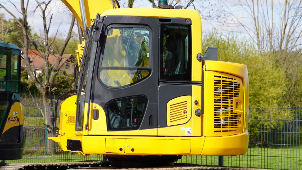 itogermany's tweet image. 🚜 Verkaufe Komatsu PC138US-11, Baujahr 2017 mit ca. 6200 Betriebsstunden! Ausgestattet mit verlängertem Grabarm, 700 mm Stahlketten und hydraulischem Schnellwechsler. Ideal für Bauarbeiten #Baumaschinen #Komatsu #Bagger #Verkauf #Construction ito-germany.de/kaufen/bagger-…