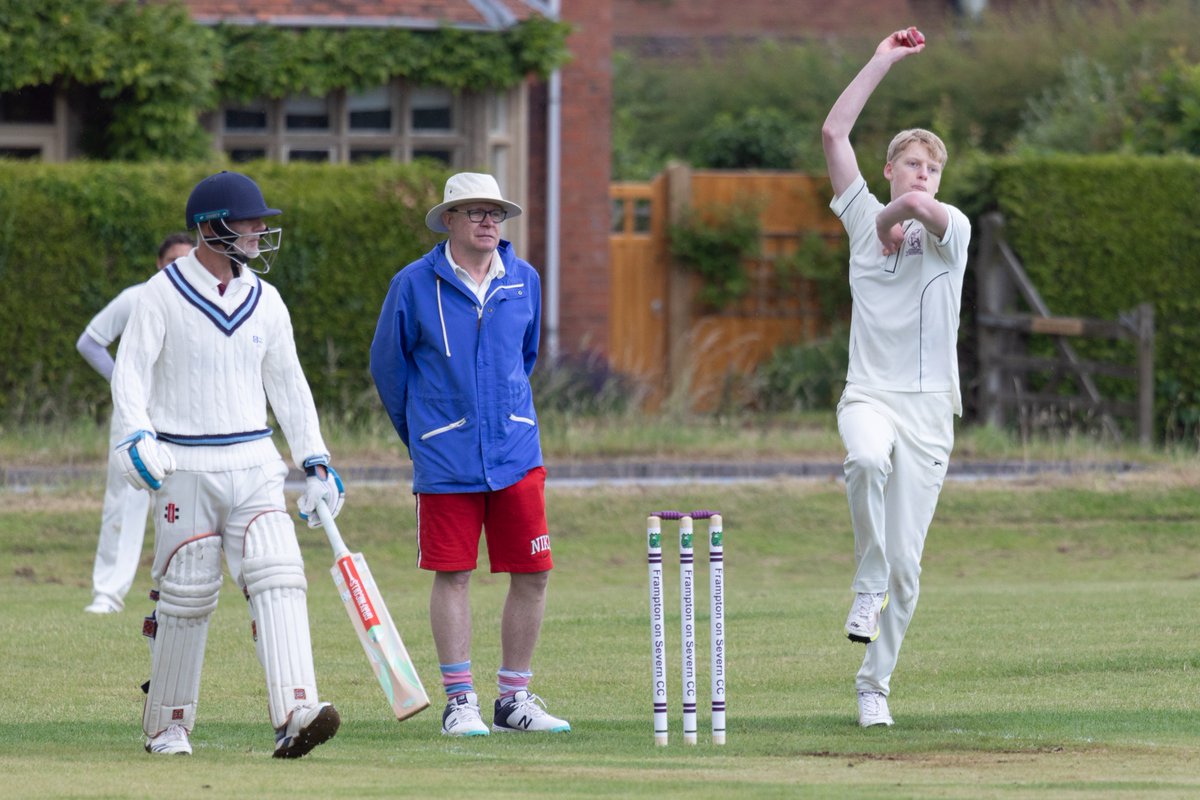 Stragglers2017's tweet image. Some actions pics from last weeks 2nds game at @framptonos - thanks for the hospitality 👍