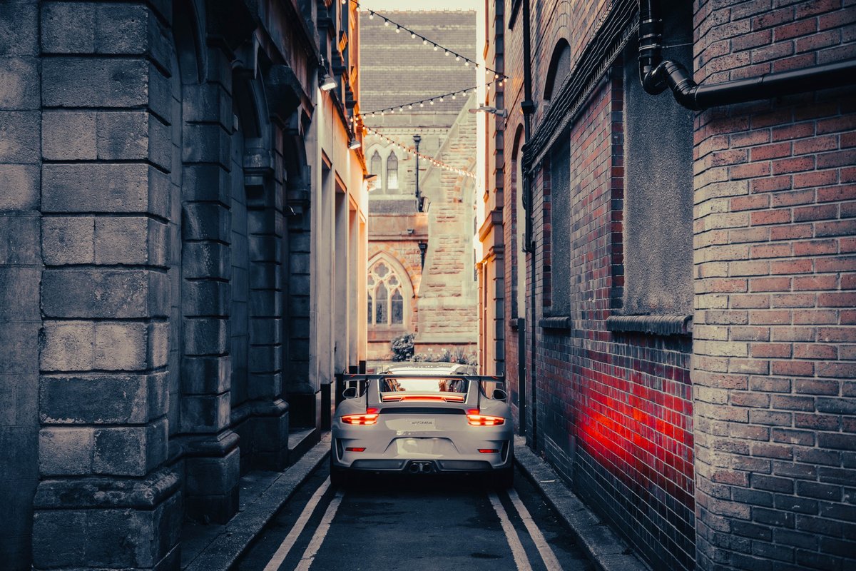 OracleCFinance's tweet image. #FundedByOracle
We love being sent images from our customers of their cars that we have helped them fund. Especially when they look as good as these images of this Porsche 911 GT3 RS taken in nearby #Harrogate.
#Porsche
We are a credit broker not a lender: oracle.bz/FindOutMore