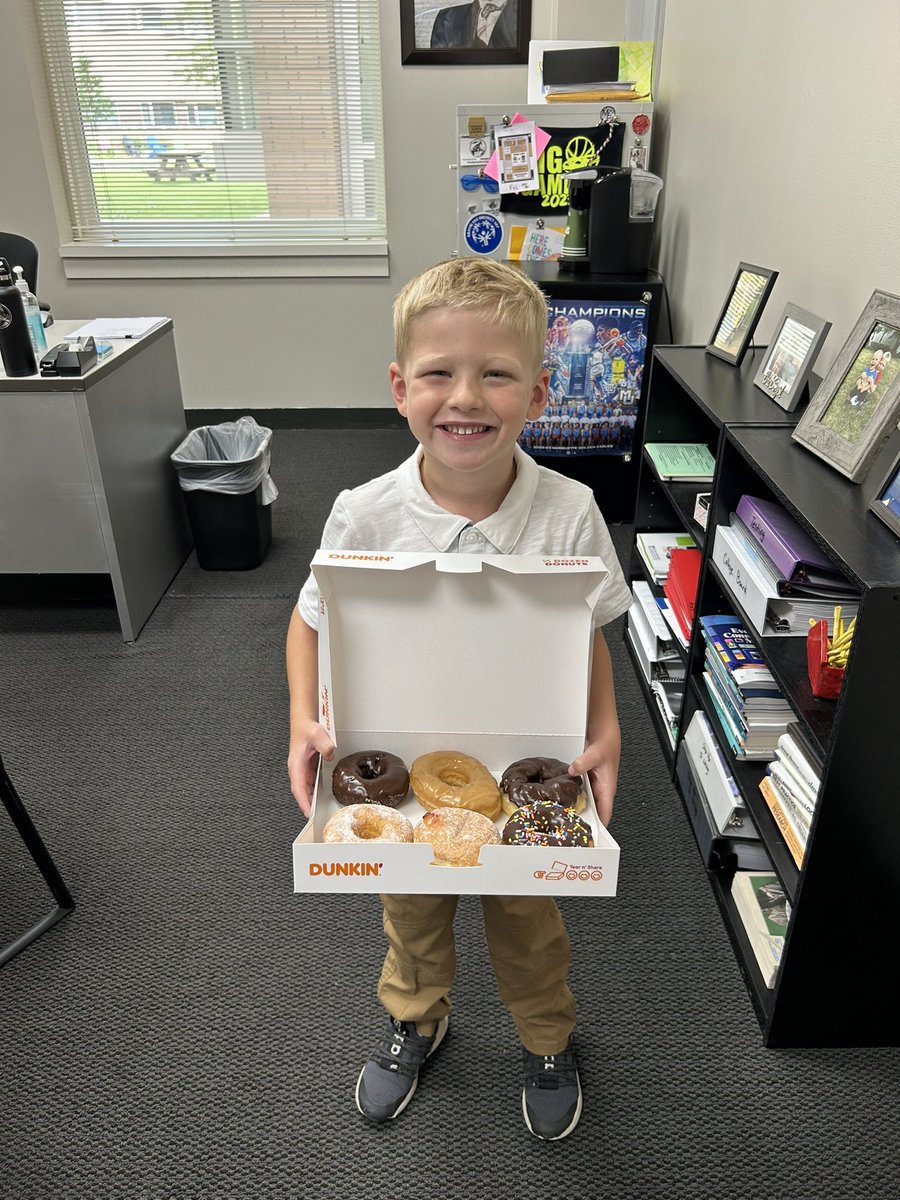 Summer School Donut Trivia, Week 2 🍩 with a special assist from my helper this morning 👍