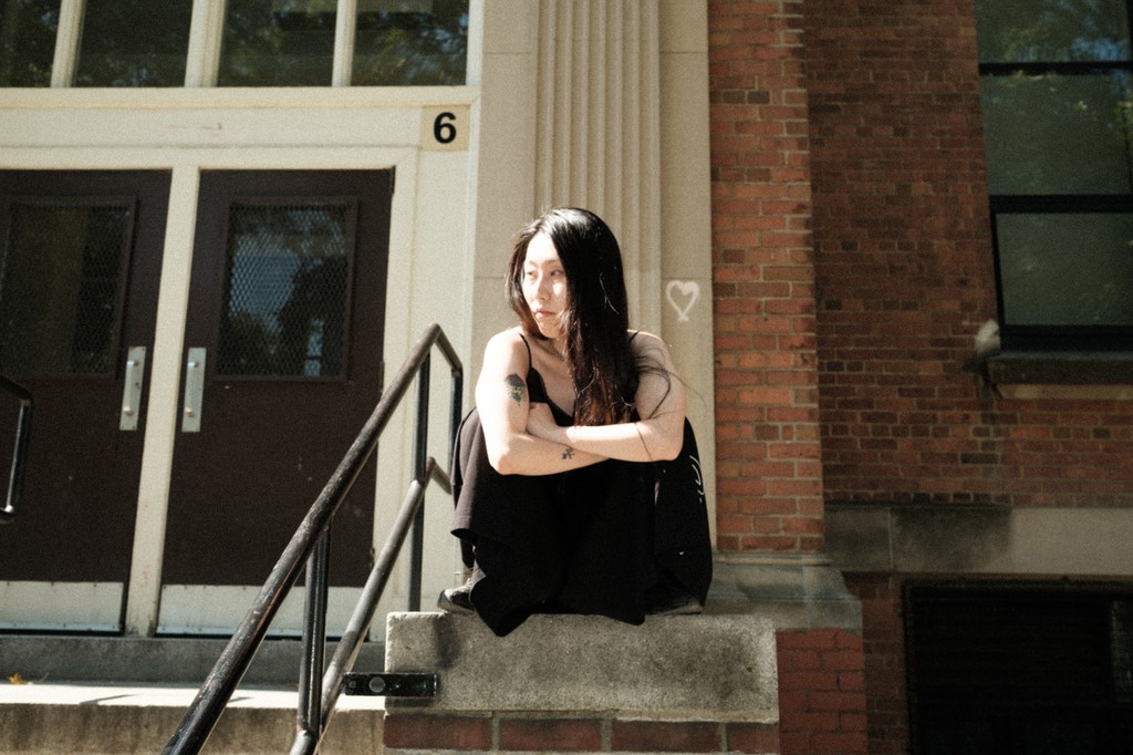 10 Magazine tweet media