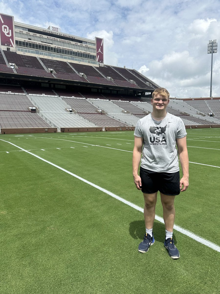 Kyler Kuhn (@kylerkuhn) on Twitter photo Thank you <a href="/OU_Football/">Oklahoma Football</a>, <a href="/CoachVenables/">Brent Venables</a>, <a href="/_ClaytonWoods/">Clayton Woods</a>, and <a href="/OU_CoachB/">Bill Bedenbaugh</a> for letting me come to Norman to compete and learn at camp, and thank you for inviting me to stick around after for a tour of the facilities. Can’t wait for my next trip to Norman! #OUDNA #OlineU Thank you <a href="/OU_Football/">Oklahoma Football</a>, <a href="/CoachVenables/">Brent Venables</a>, <a href="/_ClaytonWoods/">Clayton Woods</a>, and <a href="/OU_CoachB/">Bill Bedenbaugh</a> for letting me come to Norman to compete and learn at camp, and thank you for inviting me to stick around after for a tour of the facilities. Can’t wait for my next trip to Norman! #OUDNA #OlineU
