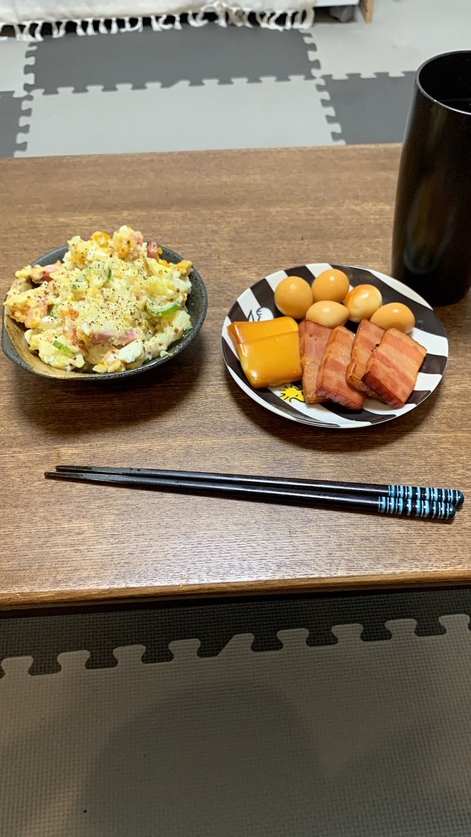 knt0622's tweet photo. 燻製初めてにしては上出来な仕上がり。 https://t.co/Je0471eMmI
