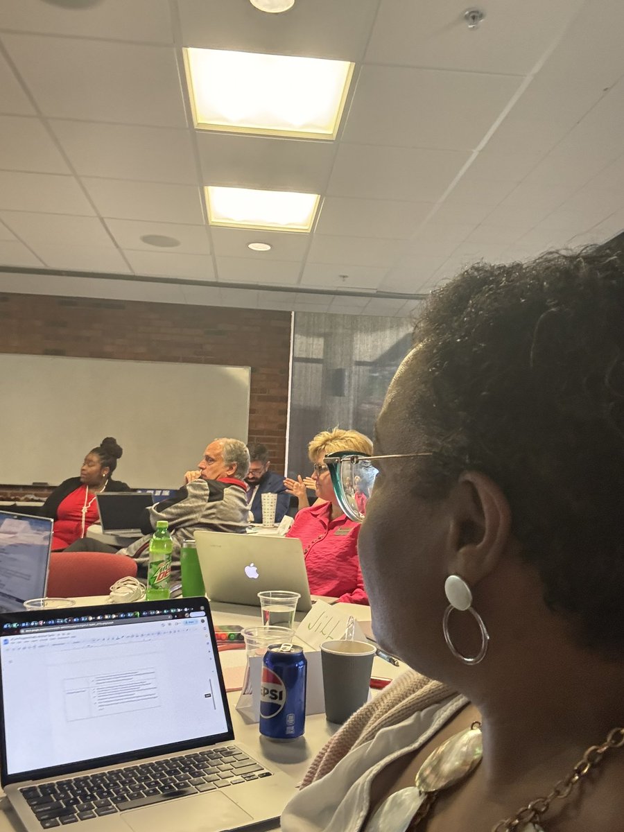 Faith Stroud (@directorstroud) on Twitter photo Great week of collaboration with U of L reviewing their principal preparation program. Did you know that U of L has a principal preparation program aligned to <a href="/JCPSKY/">JCPS</a> pillars and systems? <a href="/UofL_EdLead/">EdLeadUofL</a> <a href="/UofLCEHD/">College of Education</a> They are currently accepting applications! <a href="/JCPSLeads/">Jefferson County Leadership Academy (JCLA)</a> Great week of collaboration with U of L reviewing their principal preparation program. Did you know that U of L has a principal preparation program aligned to <a href="/JCPSKY/">JCPS</a> pillars and systems? <a href="/UofL_EdLead/">EdLeadUofL</a> <a href="/UofLCEHD/">College of Education</a> They are currently accepting applications! <a href="/JCPSLeads/">Jefferson County Leadership Academy (JCLA)</a>