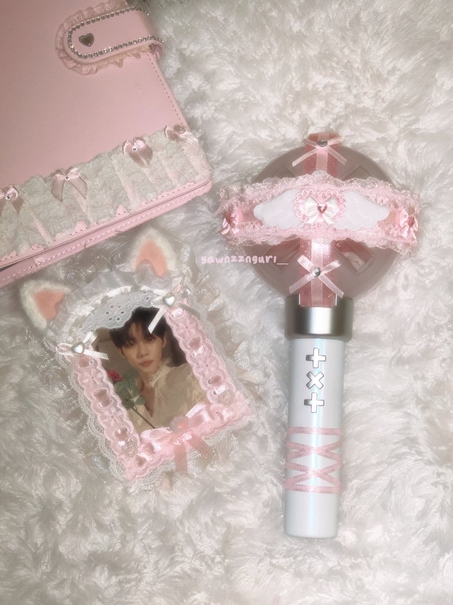 ♡̆̈ happy mails ꕀ🍓𓍲 ꪔ̤̥ 

my pretty moabong cross part finally arrived ! ‹𝟹