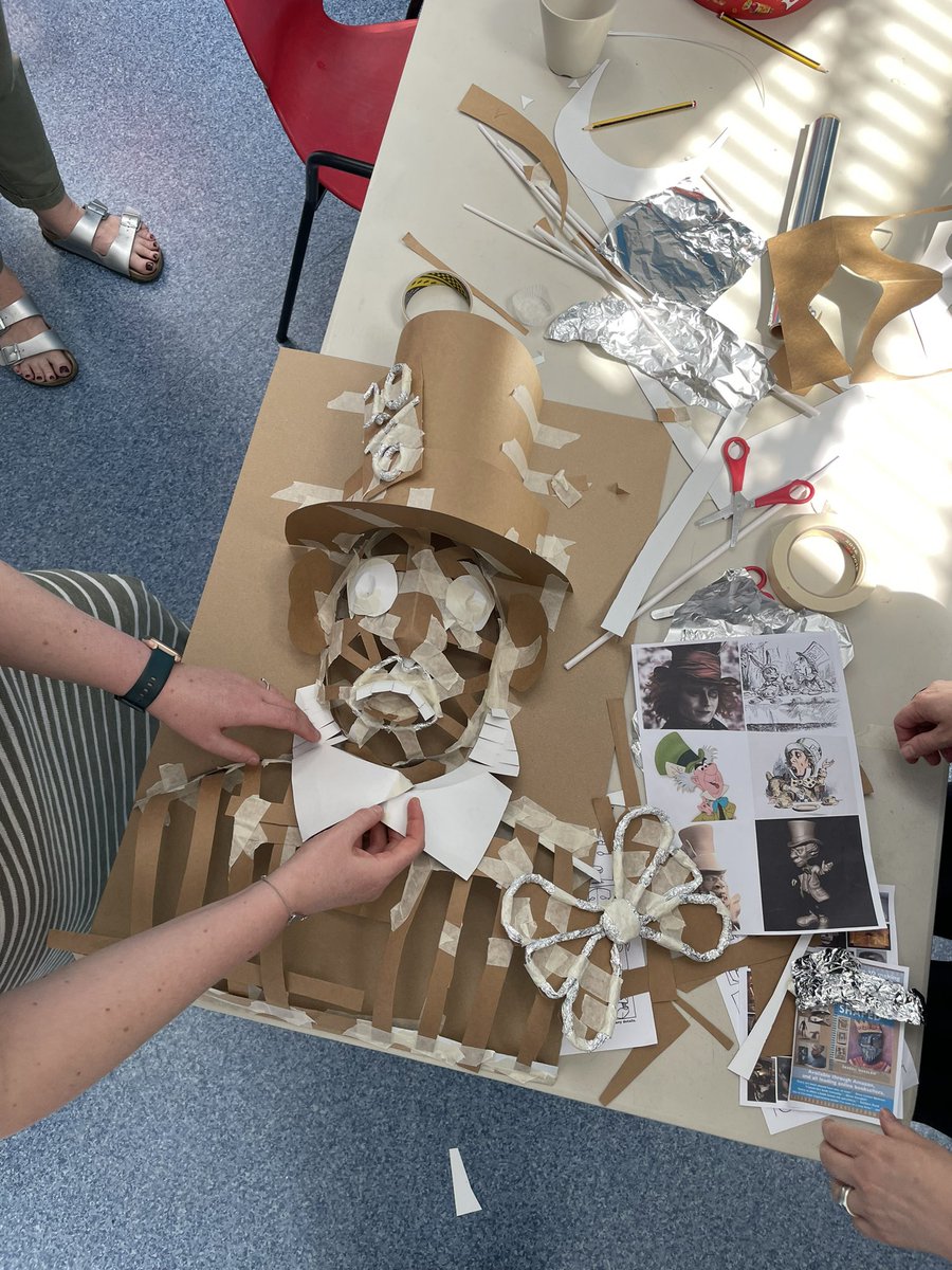 Dr Alison Buxton (@makereduk) on Twitter photo What a treat having a whole day with a shed load of card and <a href="/DarrellWakelam/">Darrell Wakelam</a>. Part of our <a href="/Maker_Futures/">Maker{Futures}</a> teacher collective, taking time to build teacher skills and have plenty of time for reflective practice and mindful making. What a treat having a whole day with a shed load of card and <a href="/DarrellWakelam/">Darrell Wakelam</a>. Part of our <a href="/Maker_Futures/">Maker{Futures}</a> teacher collective, taking time to build teacher skills and have plenty of time for reflective practice and mindful making.