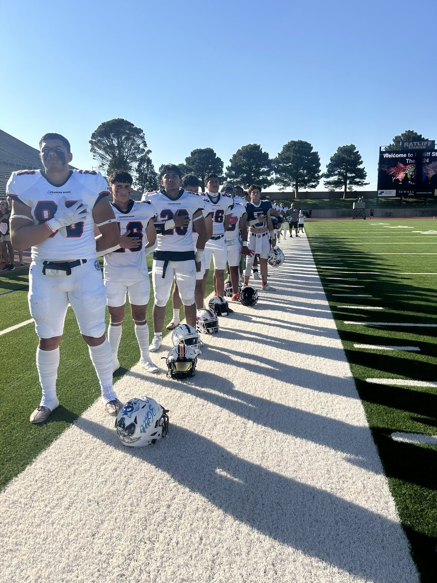 All-Star GAME DAY !! We had our final huddles, student testimonies, a baptism, and the volleyball and football games! 

⭐️⭐️⭐️⭐️⭐️