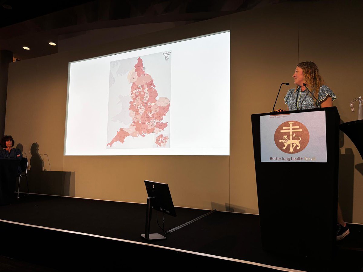 The fabulous <a href="/samhayes_physio/">sam hayes🫁🌱🏳️‍⚧️🏳️‍🌈</a> presenting at <a href="/BTSrespiratory/">British Thoracic Society (BTS)</a> Summer surrounding integrated respiratory care 👏 <a href="/LHCHFT/">LHCH</a>