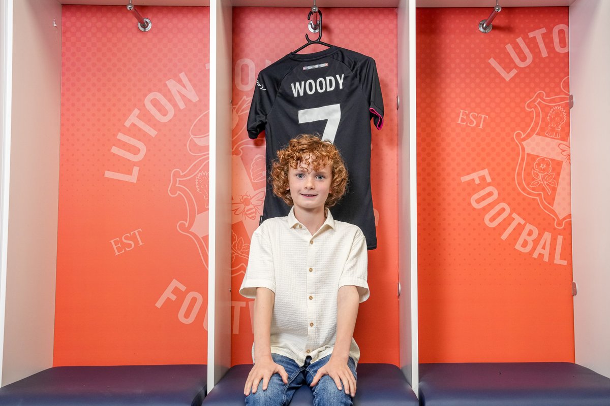 Huge welcome to Woody who is joining the Academy for the 2024/25 season 🎩

A massive thank you to <a href="/Street2Pro/">Street 2 Pro</a> for their support in his development 👏

<a href="/LutonTown/">Luton Town FC</a> | #COYH