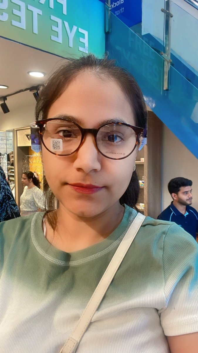 ilagoswami's tweet photo. Just visited a Lenskart store in Delhi with my newborn. Spent 2 hours there&amp; when my baby got hungry the staff made me feel comfortable as I breastfed. Kudos to @peyushbansal He has created such a welcoming environment for the customers. https://t.co/DefkVrJuir