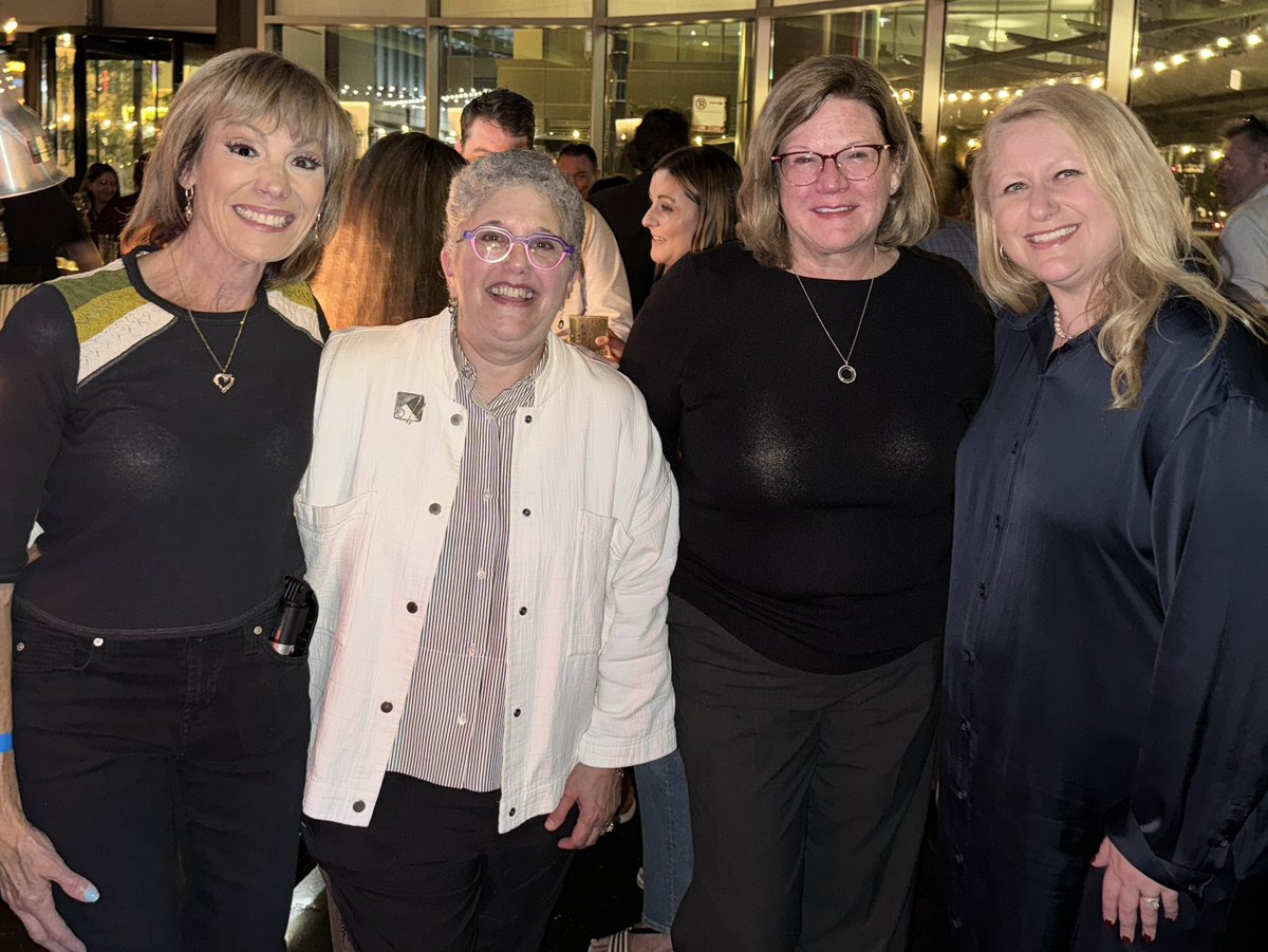 Roz Varon tweet media