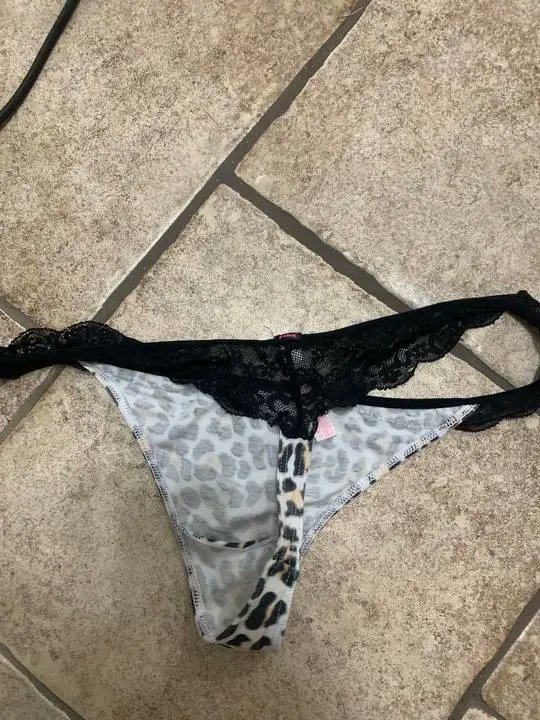 sonofacocklover's tweet photo. Some cucksons have sended me these pics of their mom's panties covered of cum by themselves after a good edging session.... Can you already feel their smell through the pics....? Share your mom's panties in the comments cucksons!

#momspanties #incestmom #mysluttymom #cuckson https://t.co/xs0yIUS5ff