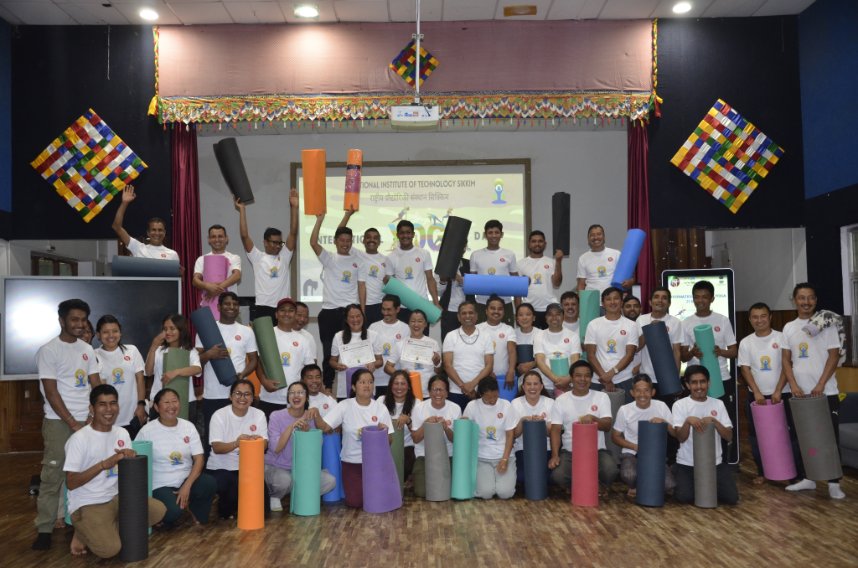 NITSIKKIM1's tweet photo. #NITSikkim celebrates International Yoga Day today with a two-week countdown session. The event began with lamp lighting, shanti bhandana & followed by yoga asanas and meditation. Director Prof. M C Govil and Institute community joined in for this rejuvenating session. https://t.co/0q4A4CPneL