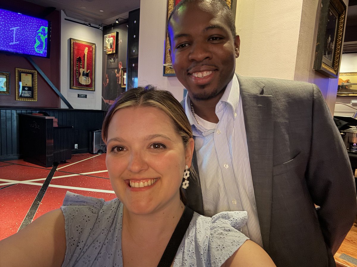 MrCleanH2's tweet image. Great time with my good friend @Zadams131 and the other Emerging leaders at @ConstellationEG . There’s a bright future for clean air with you leading the way .