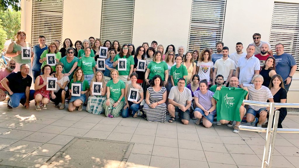 Assembleadocent's tweet photo. L'Assemblea de Docents de l'IES Can Peu Blanc manifesta indignació per la derogació de la Llei de Memòria Democràtica i condemna l'actitud feixista del president del Parlament, Gabriel Le Senne.
Aquí teniu el manifest que han elaborat👇 https://t.co/1Qkyo2VjDV