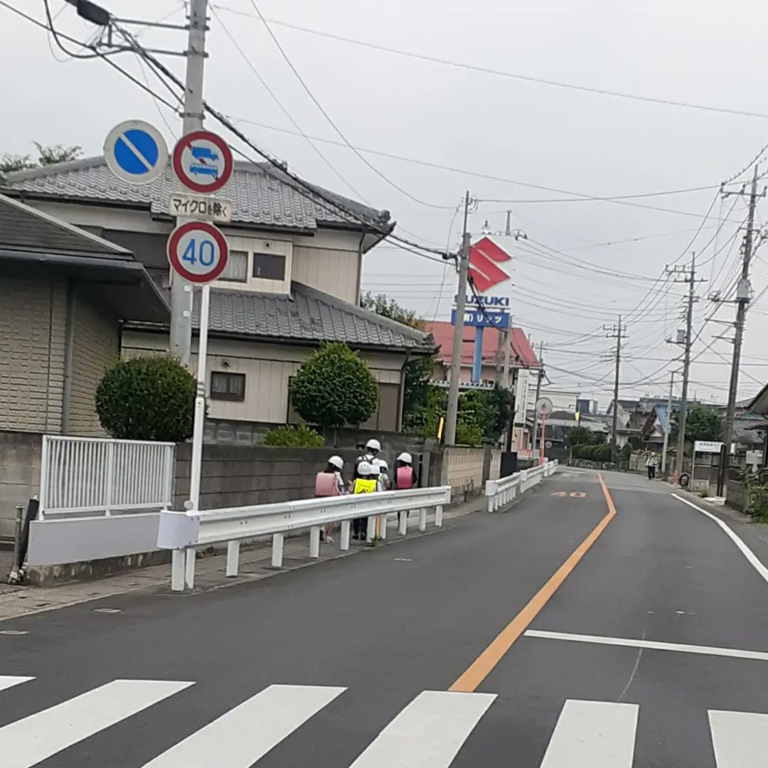 9rita_hiroshi's tweet photo. さあ、今日も散歩からの子どもの見守り
金曜日、元気に行ってらっしゃい
本日も市役所・議会一般質問
どうしたら住み良い町になるのか
どうしたら人口減少・少子高齢化を止められるのか
どうしたら経済を良くしていけるのか
様々な課題にしっかり取り組んで参ります
夜は武道館・柔道
中学生と乱取😆 https://t.co/HYrdTeLT3M