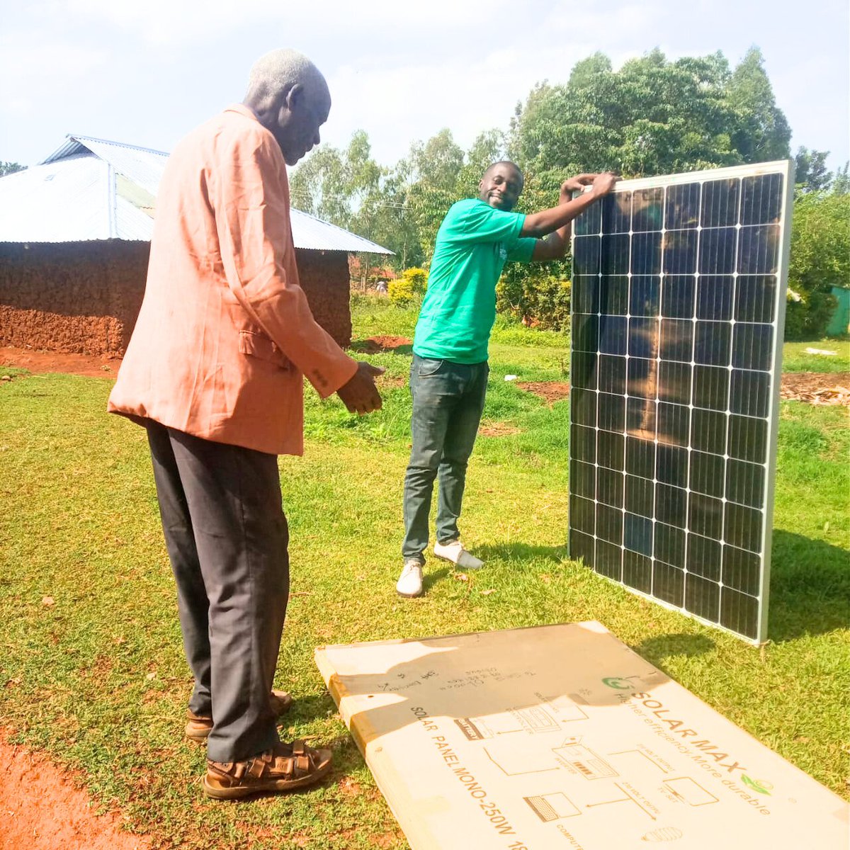 creatsinternal's tweet image. Our work in the community is anchored on building relationships based on trust and respect. Through such efforts, we learn a lot about the challenges and opportunities of smallholder farmers. #smallholderfarmers #familyfarms #financialconstraints #creatsinternational