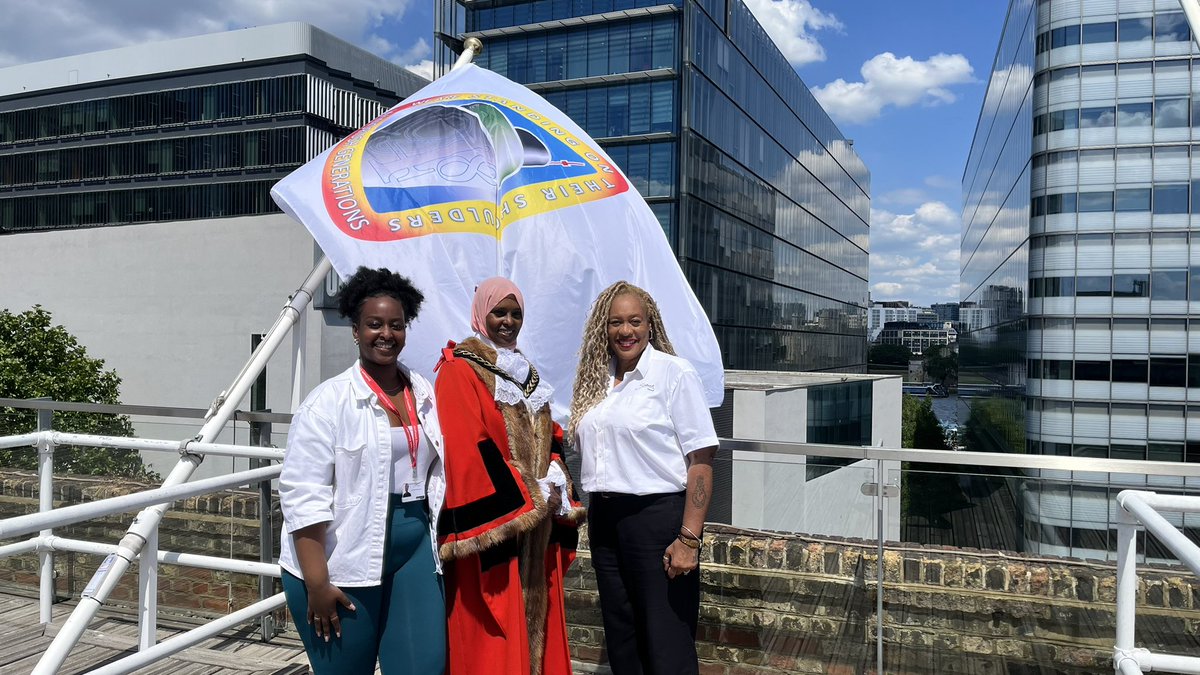 Mayor of Southwark (@southwarkmayor) on Twitter photo Today <a href="/SouthwarkMayor/">Mayor of Southwark</a> was joined today by Cllr Mwangangye and colleagues from across <a href="/lb_southwark/">Southwark Council</a> to raise the flag as we commemorate #Windrush76 Today <a href="/SouthwarkMayor/">Mayor of Southwark</a> was joined today by Cllr Mwangangye and colleagues from across <a href="/lb_southwark/">Southwark Council</a> to raise the flag as we commemorate #Windrush76