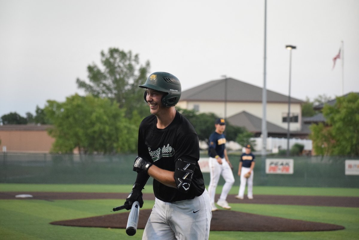 Joanie Straub tweet media