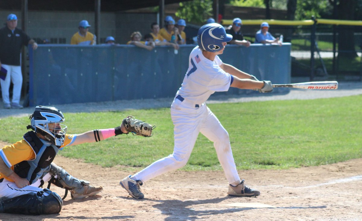 DCPGSports's tweet photo. Bennington Post 266 beat Lakeridge Premier 7-1 this morning, propelled by a six-run fifth inning. 

The Badgers have started the Battle of Omaha 2-1, with more games to come over the weekend. https://t.co/ZxCG050IEV