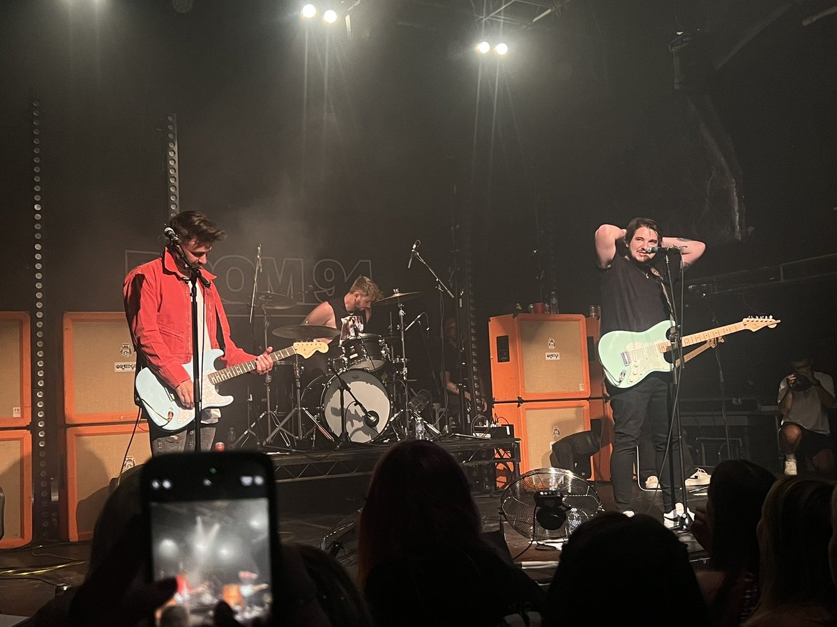 beth ❤️ tweet media