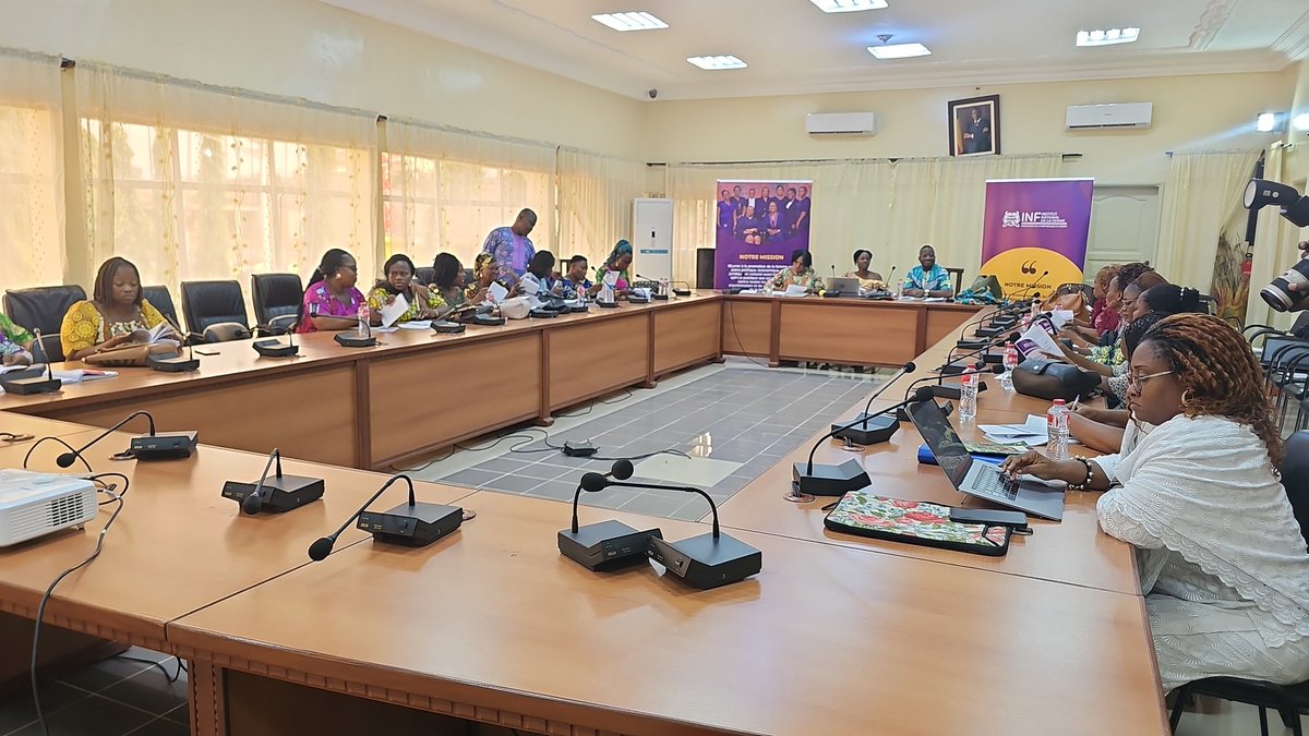 MinouChrystayl's tweet photo. 🟣ATELIER DE FORMATION DES ASSISTANTS SOCIAUX À L’APPROPRIATION DE LA LOI PORTANT DISPOSITIONS SPÉCIALES DE RÉPRESSION DES INFRACTIONS COMMISES EN RAISON DU SEXE.
Avec @INFBenin ET LA FONDATION SUSAN BUFFET.
(2 ème session)
FORMATION :
▫️MAÎTRE Josette ATADE
#TeamINF https://t.co/wKKTrstFaL