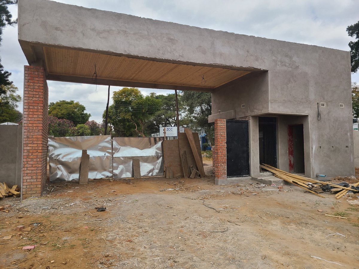 nextgenstudyo's tweet photo. St Patricks Gate &amp; GuardHouse
Expectation vs Reality
#NextGenDesignStudio
#constructionzim
#architecture https://t.co/o9I0ruviie