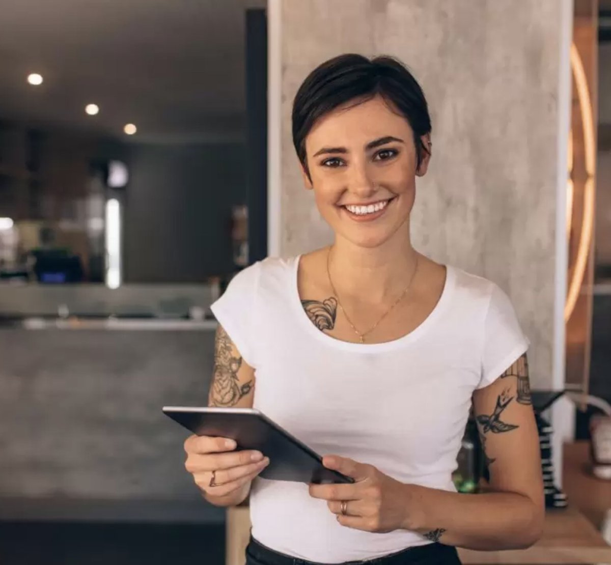🚀 Maximisez l'efficacité de votre restaurant avec une gestion de stock optimisée !
📊 Guide des bonnes pratiques et stratégies
🔍👉 bit.ly/optimiser-inve…
Lisez l'article pour tout savoir !
#Restauration #GestionDeStock #Stock #EfficacitéOpérationnelle #Adoria