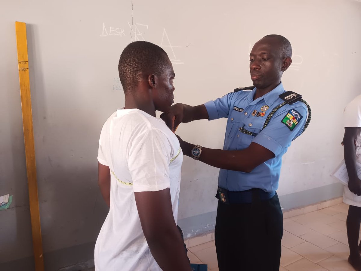 PSCNigeria's tweet image. 2022 POLICE CONSTABLE RECRUITMENT:
OUR POSITION  - PSC 
The Police Service Commission has watched with keen  interest developments since it concluded and released the list of successful candidates 
psc.gov.ng/2024/06/21/202…