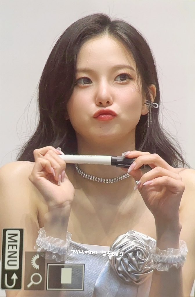 Yujin_960812's tweet photo. 240621

😍

#최유진 #유진 #YUJIN 
#케플러 #Kep1er https://t.co/tQ6h8Gh9ze