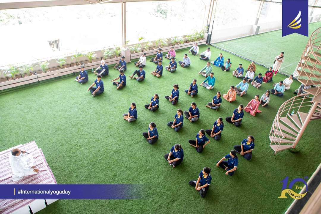 NInspiria's tweet photo. Yoga is an art form, a tool, a medium which lets you go within and introspect. Let us use this tool to bring peace and happiness within ourselves and ultimately in our surroundings.🧘🧘‍♀️
.
.
.
#InternationalYogaDay2024  #YogaForAll #nss  #inspiriaknowledgecampus #siliguri https://t.co/NW7yNuUP0q