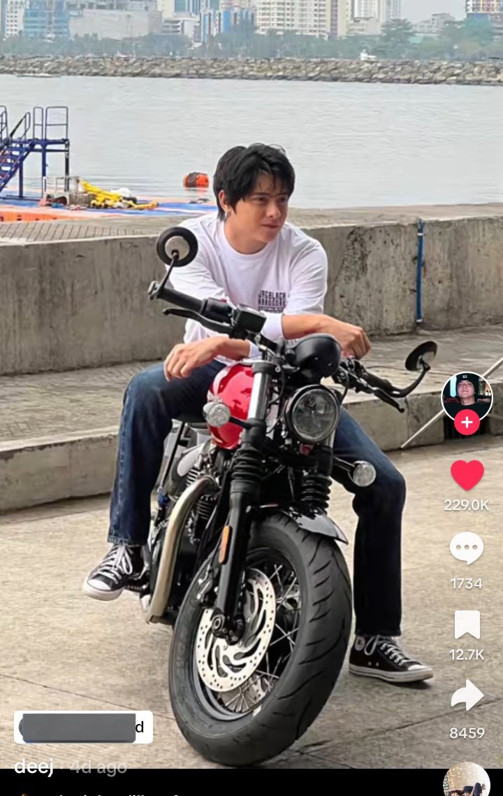 imcha29's tweet photo. Huiii akala ko ba 20 nalang fans ni DJ, bakit may 12.6K na naglike sa comment na "mga never nagalit kay Daniel:"? 😂 https://t.co/uNfG9mcup8