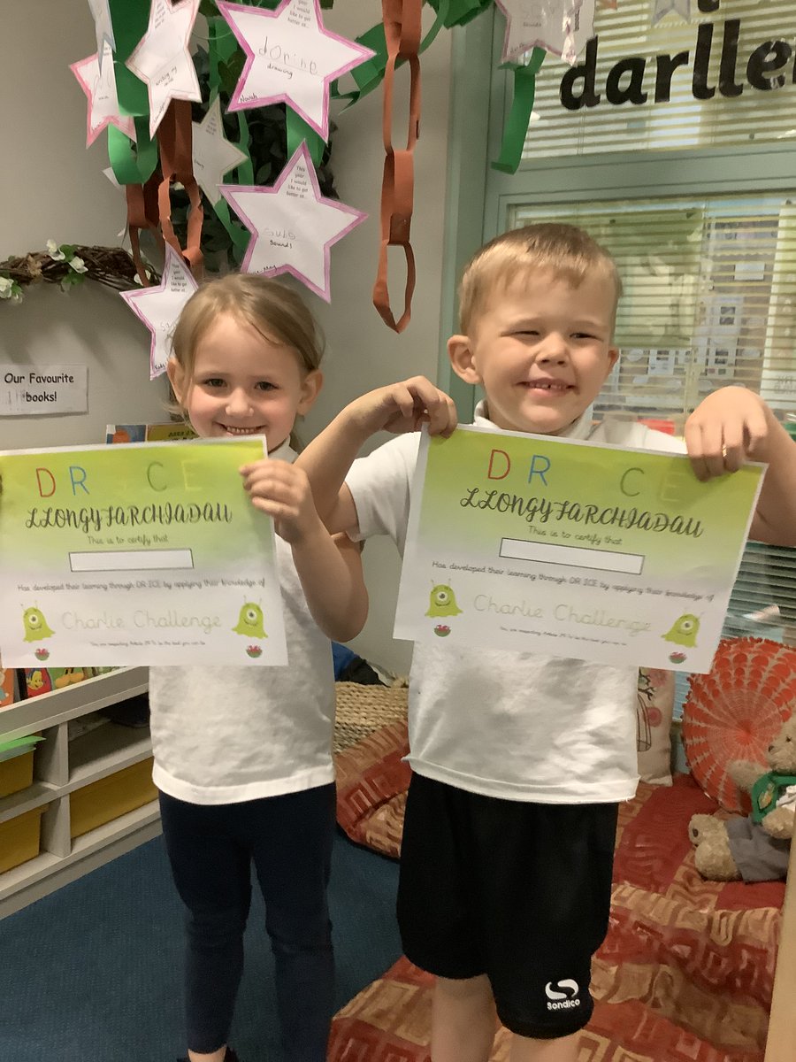 glanhowyprimary's tweet photo. Llongyfarchiadau to the DRICE winners in Bera Bach this week! You have settled in to your new class so quickly and you have embraced all the challenges that you have been set so far! #CharlieChallenge #BeraBach https://t.co/bFUjKNtZOi