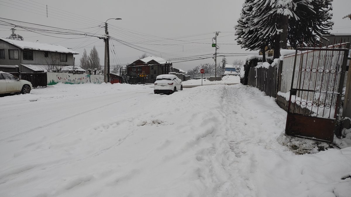 Ahora Seremi de vivienda Paulina Ruz en contacto con matinal de Radio Apocalipsis, abordando emergencia climática, llamado a postular al subsidio de arriendo, avance en en Plan de Emergencia habitacional y otros temas de interés para las familias de la región
