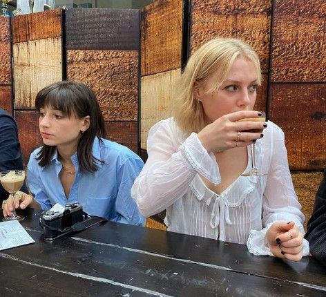 kindvortex's tweet image. jude.⠀  they   are   so   courtney   &amp;amp;   taylor   to   me.