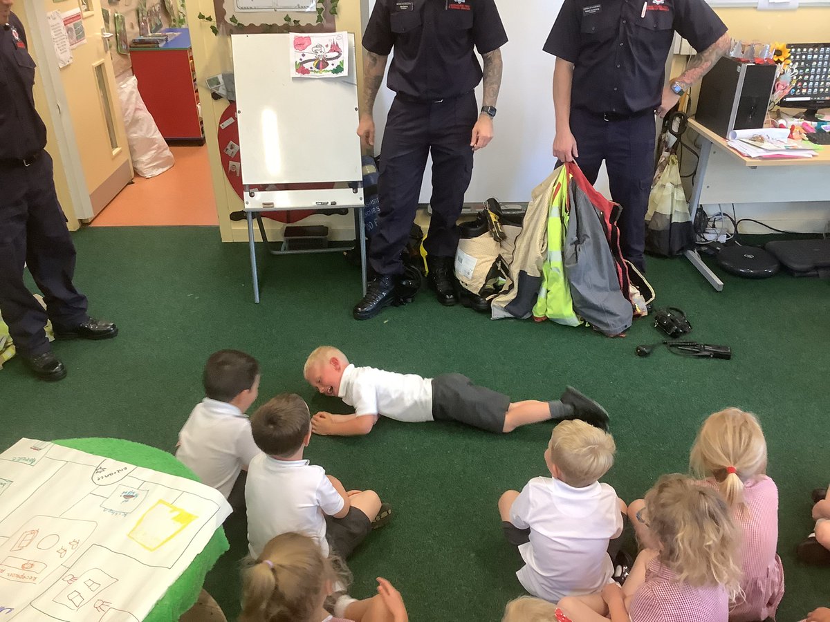 Simonstone StPeter's (@simonstonestp) on Twitter photo Reception had the most exciting afternoon yesterday when they were visited by real life superheroes! We learned all about fire safety, life saving equipment, the features of a fire engine and, of course, how to use the hose! Thank you so much <a href="/Padiham_Fire/">Padiham Fire</a> π₯π©βπ Reception had the most exciting afternoon yesterday when they were visited by real life superheroes! We learned all about fire safety, life saving equipment, the features of a fire engine and, of course, how to use the hose! Thank you so much <a href="/Padiham_Fire/">Padiham Fire</a> π₯π©βπ