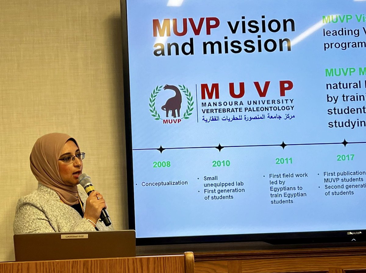 heshamsallam's tweet image. Sanaa El-Sayed, a senior student of the Egyptian team, presenting MUVP research and outreach activities at #NAPC2024 . @SanaaEgypt is currently a PhD student at Michigan University working with @Friedman_Lab 
#SallamLab #MUVP #Egypt